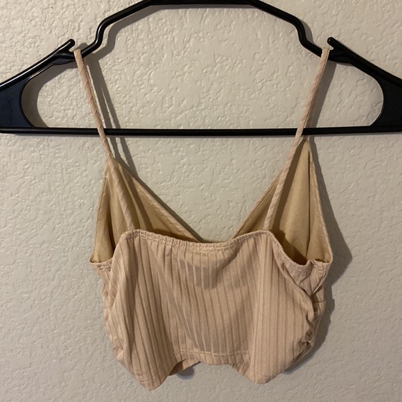 Like new sinched from sides and front super-cropped beige tank top. - Picture 4 of 7